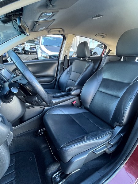 HONDA HRV TOURING 2018/2018 BOSCO AUTOMÓVEIS GUAPORÉ / Carros no Vale