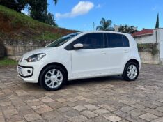 VOLKSWAGEN UP! 1.0 MPI HIGH UP 12V FLEX 4P MANUAL 2016/2016 BOSCO AUTOMÓVEIS GUAPORÉ / Carros no Vale