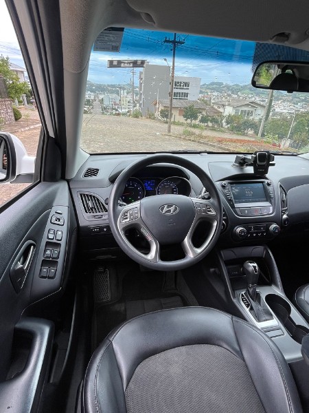 HYUNDAI IX35 GL 2.0 16V 2WD FLEX AUT 2020/2021 BOSCO AUTOMÓVEIS GUAPORÉ / Carros no Vale