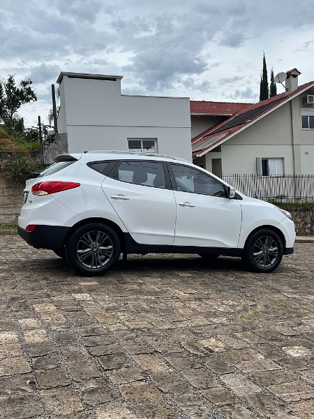 HYUNDAI IX35 GL 2.0 16V 2WD FLEX AUT 2020/2021 BOSCO AUTOMÓVEIS GUAPORÉ / Carros no Vale