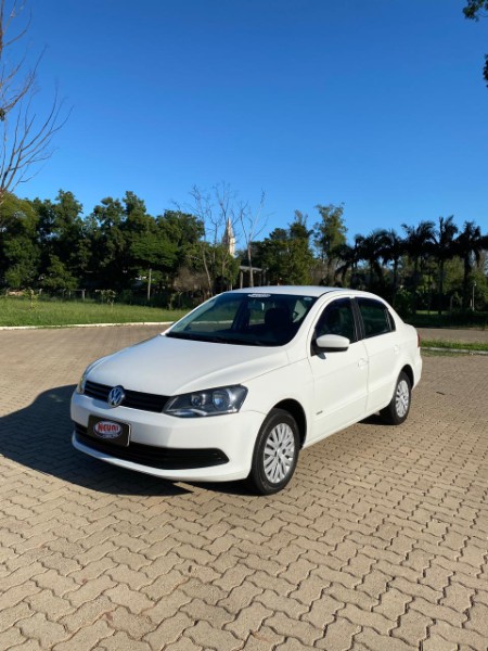 VOLKSWAGEN VOYAGE 1.0 12V MPI TOTALFLEX /2014 NEURI VEÍCULOS LAJEADO / Carros no Vale