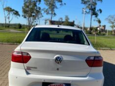 VOLKSWAGEN VOYAGE 1.0 12V MPI TOTALFLEX /2014 NEURI VEÍCULOS LAJEADO / Carros no Vale