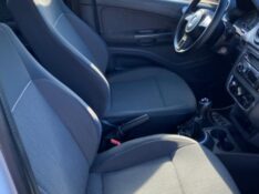 VOLKSWAGEN VOYAGE 1.0 12V MPI TOTALFLEX /2014 NEURI VEÍCULOS LAJEADO / Carros no Vale