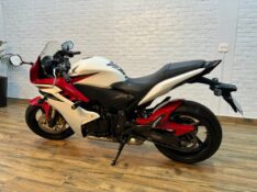 HONDA MOTOS CBR 600 F /2014 RT 811 VEÍCULOS ARROIO DO MEIO / Carros no Vale