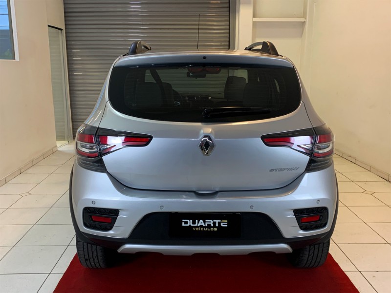 RENAULT STEPWAY ICONIC FLEX 1.6 16V AUT. 2021/2022 DUARTE VEÍCULOS PORTO ALEGRE / Carros no Vale