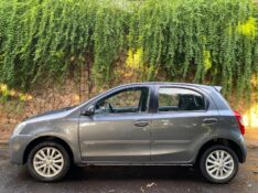 TOYOTA ETIOS XLS 1.5 2013/2013 ESTAÇÃO DO CARRO ESTRELA / Carros no Vale