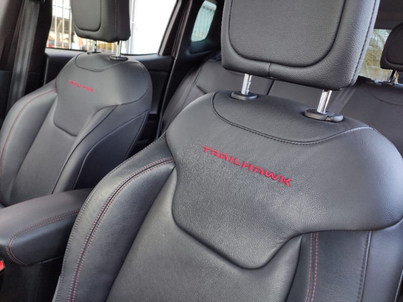 JEEP RENEGADE 2.0 16V TURBO DIESEL TRAILHAWK 4P 4X4 AUTOMÁTICO 2020/2020 ROSAUTO VEÍCULOS VENÂNCIO AIRES / Carros no Vale