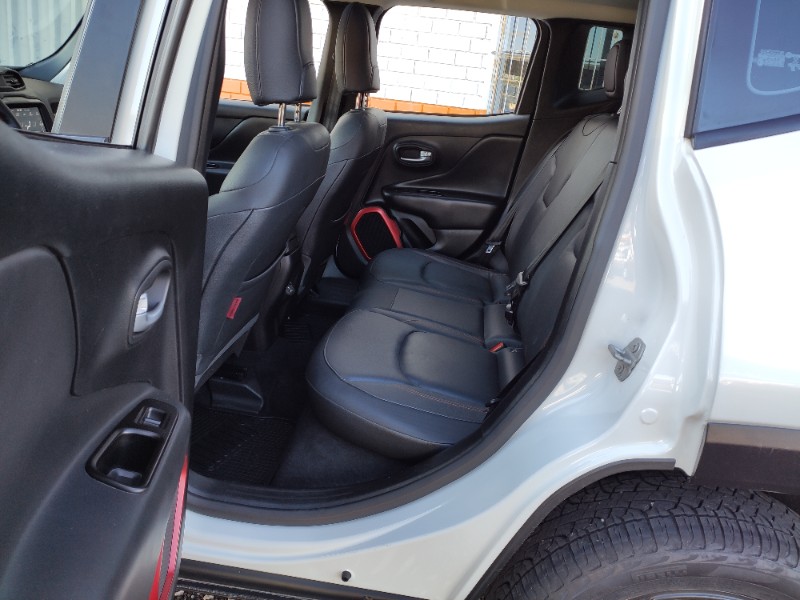 JEEP RENEGADE 2.0 16V TURBO DIESEL TRAILHAWK 4P 4X4 AUTOMÁTICO 2020/2020 ROSAUTO VEÍCULOS VENÂNCIO AIRES / Carros no Vale