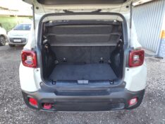 JEEP RENEGADE 2.0 16V TURBO DIESEL TRAILHAWK 4P 4X4 AUTOMÁTICO 2020/2020 ROSAUTO VEÍCULOS VENÂNCIO AIRES / Carros no Vale