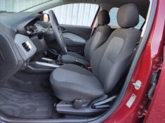 CHEVROLET ONIX LT 1.0 2018/2018 ROSAUTO VEÍCULOS VENÂNCIO AIRES / Carros no Vale