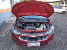 CHEVROLET ONIX LT 1.0 2018/2018 ROSAUTO VEÍCULOS VENÂNCIO AIRES / Carros no Vale