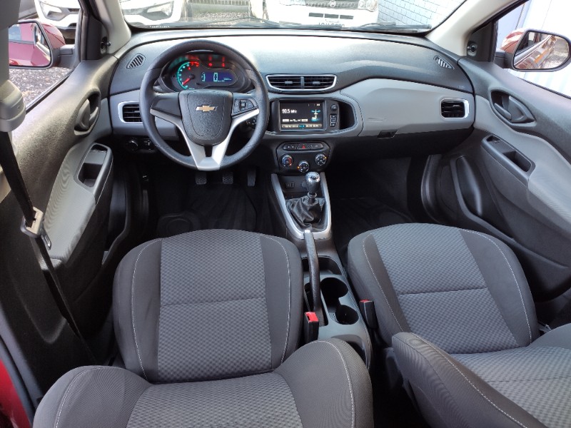 CHEVROLET ONIX LT 1.0 2018/2018 ROSAUTO VEÍCULOS VENÂNCIO AIRES / Carros no Vale