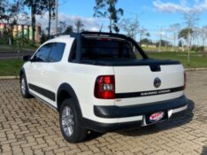 VOLKSWAGEN SAVEIRO SAVEIRO CROSS 1.6 T.FLEX 16V CD 2016/2016 NEURI VEÍCULOS LAJEADO / Carros no Vale