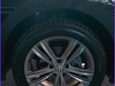 VOLKSWAGEN JETTA 1.4 R-LINE 250 16V TSI 2018/2019 LAVENDA VEÍCULOS ARROIO DO MEIO / Carros no Vale