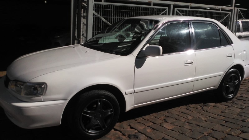 TOYOTA COROLLA 1.8 XEI 8V - 2001