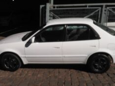 TOYOTA COROLLA 1.8 XEI 8V 2001/2001 ELY AUTOMÓVEIS LAJEADO / Carros no Vale
