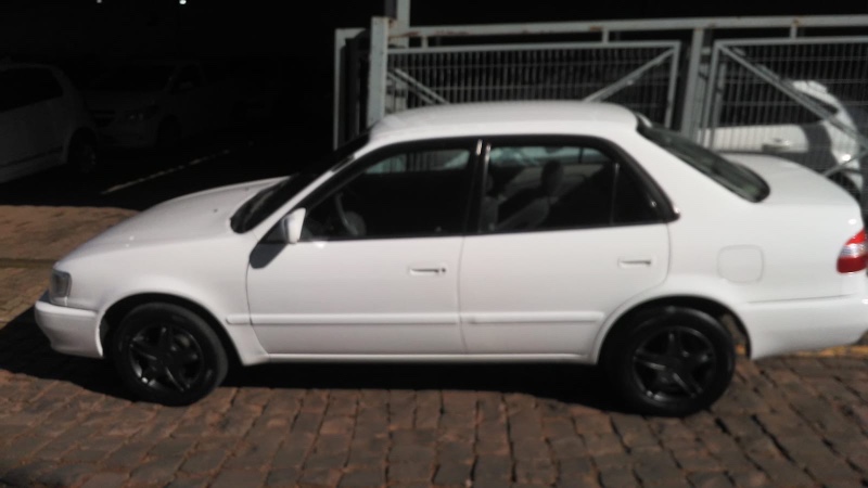 TOYOTA COROLLA 1.8 XEI 8V - 2001
