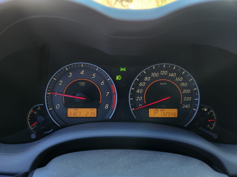 TOYOTA COROLLA XEI 1.8 16V FLEX AUT. 2009/2010 TS VEÍCULOS ANTA GORDA / Carros no Vale
