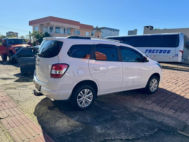 CHEVROLET SPIN LT 1.8 8V ECONO.FLEX 5P MEC. 2018/2018 AR MULTIMARCAS VENÂNCIO AIRES / Carros no Vale