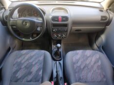 CHEVROLET CORSA SEDAN 1.8 2002/2003 ALTERNATIVA VEÍCULOS LAJEADO / Carros no Vale