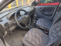 CHEVROLET CORSA SEDAN 1.8 2002/2003 ALTERNATIVA VEÍCULOS LAJEADO / Carros no Vale