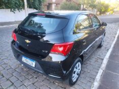 CHEVROLET ONIX 1.4 LT 2017/2018 ALTERNATIVA VEÍCULOS LAJEADO / Carros no Vale