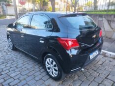 CHEVROLET ONIX 1.4 LT 2017/2018 ALTERNATIVA VEÍCULOS LAJEADO / Carros no Vale