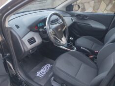 CHEVROLET ONIX 1.4 LT 2017/2018 ALTERNATIVA VEÍCULOS LAJEADO / Carros no Vale