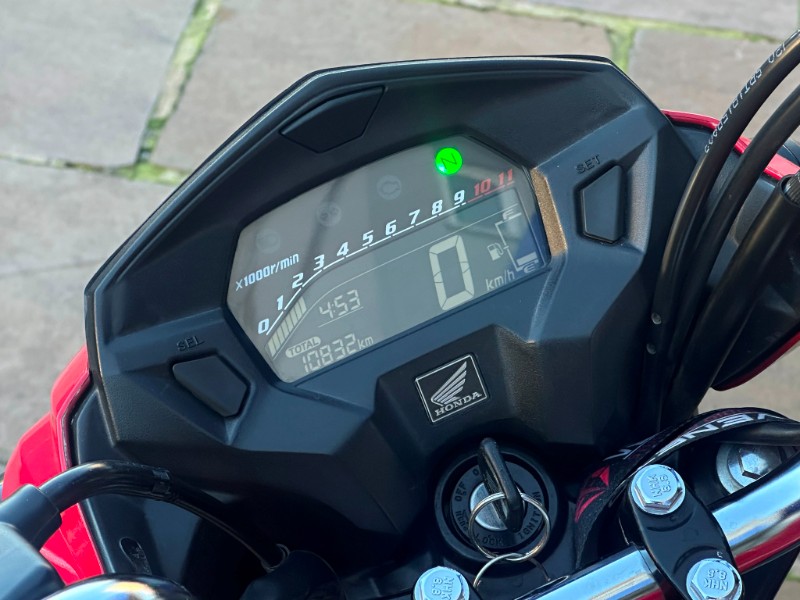 HONDA MOTOS CG 160 TITAN 2018/2018 SÉTIMA VEÍCULOS GUAPORÉ / Carros no Vale