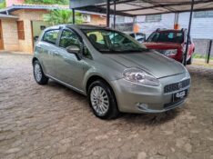 FIAT PUNTO 1.4 ATTRACTIVE 2009/2010 RICARDO VEÍCULOS TEUTÔNIA / Carros no Vale