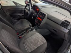 FIAT PUNTO 1.4 ATTRACTIVE 2009/2010 RICARDO VEÍCULOS TEUTÔNIA / Carros no Vale