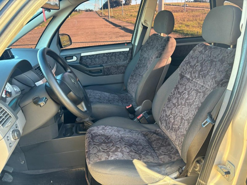 CHEVROLET MERIVA CD 1.8 /2004 RT 811 VEÍCULOS ARROIO DO MEIO / Carros no Vale