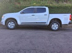CHEVROLET S-10 LS 2.8 TURBO 4X4 2013/2013 STOPCAR MULTIMARCAS ESTRELA / Carros no Vale