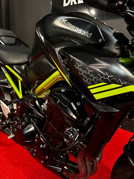 KAWASAKI Z900 /2021 EXCLUSIVO VEÍCULOS SANTA CRUZ DO SUL / Carros no Vale