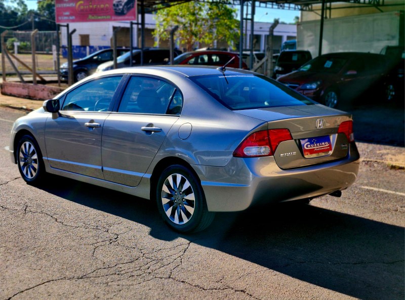 HONDA CIVIC SEDAN LXS 2011/2011 CRUZEIRO MULTIMARCAS CRUZEIRO DO SUL / Carros no Vale