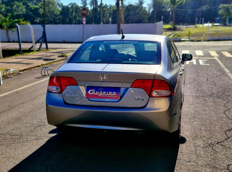 HONDA CIVIC SEDAN LXS 2011/2011 CRUZEIRO MULTIMARCAS CRUZEIRO DO SUL / Carros no Vale