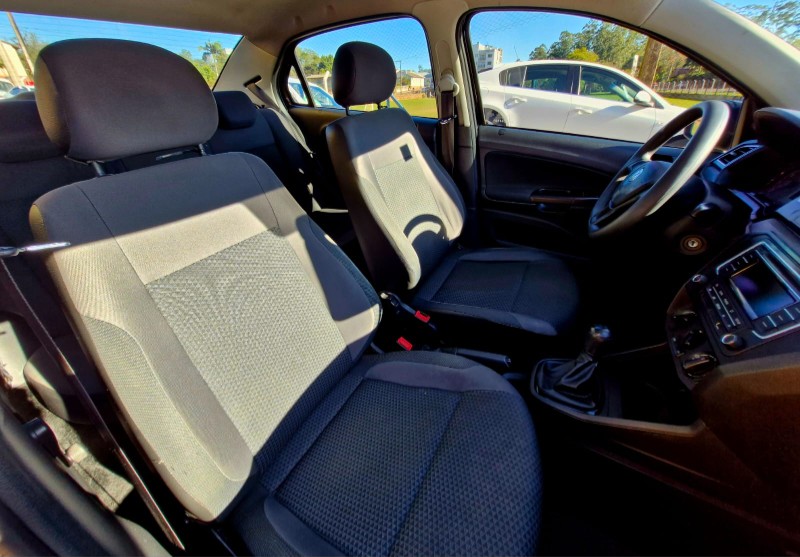 VOLKSWAGEN VOYAGE 1.6 MSI 2021/2022 CRUZEIRO MULTIMARCAS CRUZEIRO DO SUL / Carros no Vale