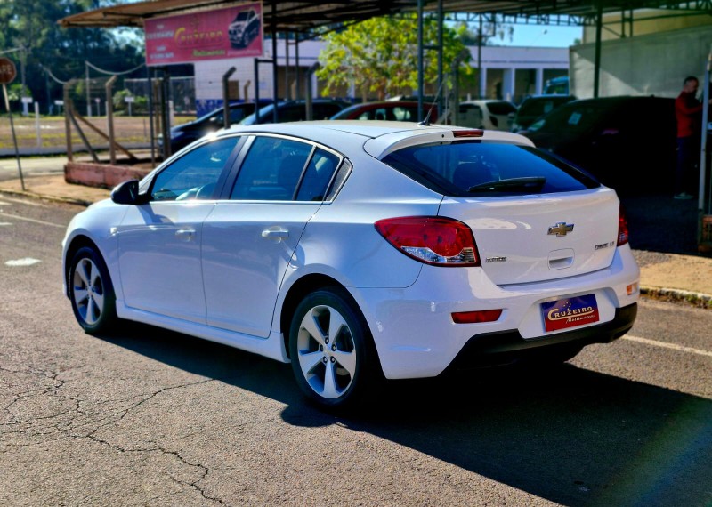 CHEVROLET CRUZE 1.8 LT SPORT6 16V FLEX 4P MANUAL 2013/2013 CRUZEIRO MULTIMARCAS CRUZEIRO DO SUL / Carros no Vale
