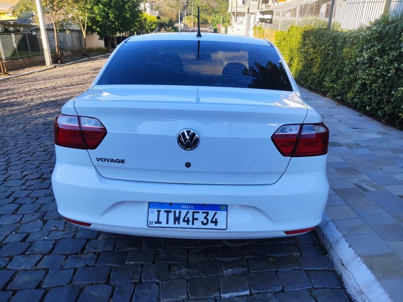 VOLKSWAGEN VOYAGE G6 CITY 1.0 2012/2013 ALTERNATIVA VEÍCULOS LAJEADO / Carros no Vale