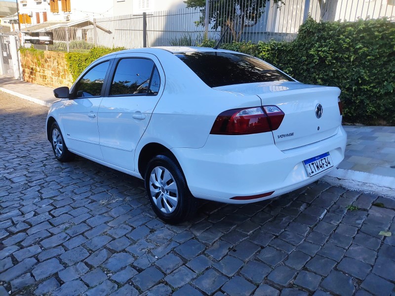 VOLKSWAGEN VOYAGE G6 CITY 1.0 2012/2013 ALTERNATIVA VEÍCULOS LAJEADO / Carros no Vale