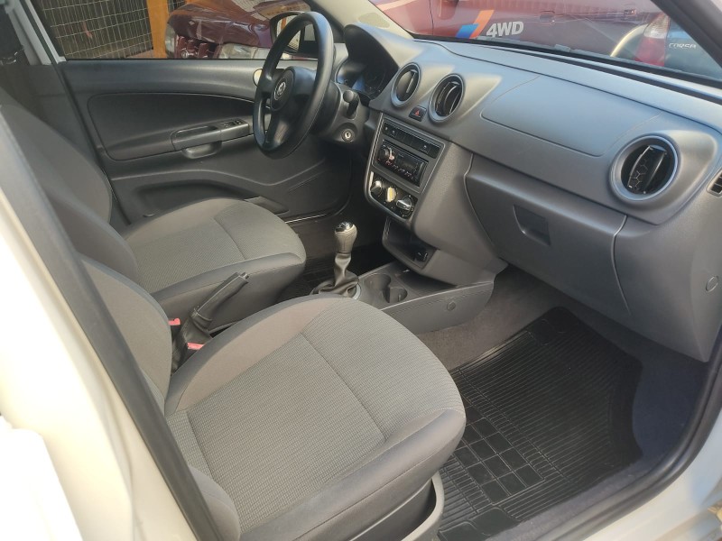 VOLKSWAGEN VOYAGE G6 CITY 1.0 2012/2013 ALTERNATIVA VEÍCULOS LAJEADO / Carros no Vale