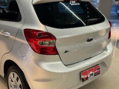FORD KA 1.0 8V 2017/2018 JM AUTOMÓVEIS VENÂNCIO AIRES / Carros no Vale