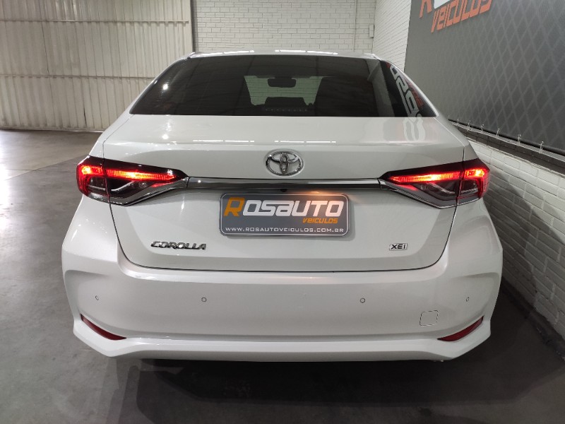 TOYOTA COROLLA 2.0 XEI 2023/2023 ROSAUTO VEÍCULOS VENÂNCIO AIRES / Carros no Vale