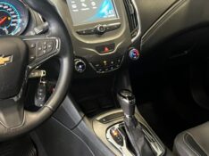 CHEVROLET CRUZE SEDAN LT 1.4 TURBO 2017/2017 JOÃO CARROS MULTIMARCAS GUAPORÉ / Carros no Vale