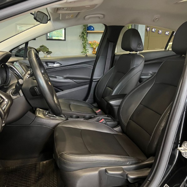 CHEVROLET CRUZE SEDAN LT 1.4 TURBO 2017/2017 JOÃO CARROS MULTIMARCAS GUAPORÉ / Carros no Vale