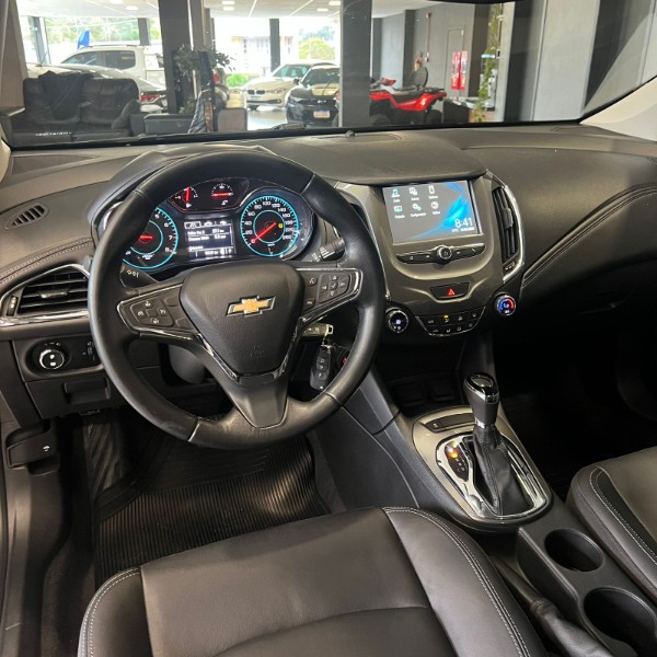 CHEVROLET CRUZE SEDAN LT 1.4 TURBO 2017/2017 JOÃO CARROS MULTIMARCAS GUAPORÉ / Carros no Vale