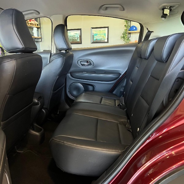 HONDA HR-V 1.8 16V FLEX TOURING 4P AUTOMÁTICO 2018/2018 JOÃO CARROS MULTIMARCAS GUAPORÉ / Carros no Vale