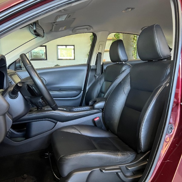 HONDA HR-V 1.8 16V FLEX TOURING 4P AUTOMÁTICO 2018/2018 JOÃO CARROS MULTIMARCAS GUAPORÉ / Carros no Vale
