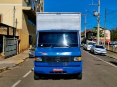 MERCEDES-BENZ CAMINHÕES MB 710 2008/2009 CRUZEIRO MULTIMARCAS CRUZEIRO DO SUL / Carros no Vale