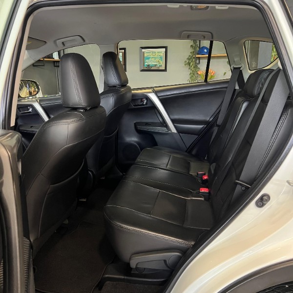 TOYOTA RAV4 2.0 4X2 16V 2013/2013 JOÃO CARROS MULTIMARCAS GUAPORÉ / Carros no Vale
